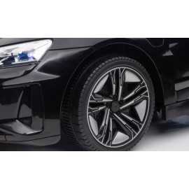Coche Eléctrico Infantil a batería Audi RS E-Tron GT Negro pintado 12v